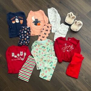 Girls 4/4t Pajama Bundle, 6 sets + Bunny Slippers